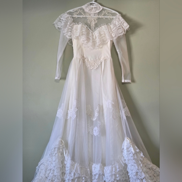 VTG👰‍Alfred Angelo Wedding Dress Bishop Sleeve Lace Tiered Prarie Victorian XS - Picture 6 of 16